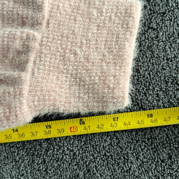 3/$30 | Hollister | Soft Pink Knit Sweater | Size S - Picture 8 of 9